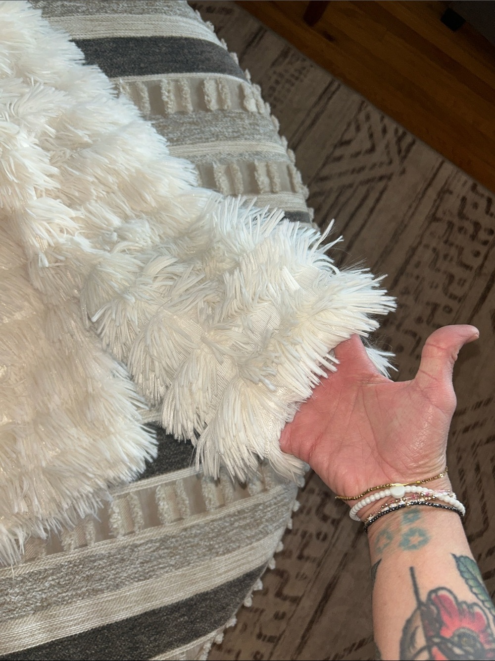 She + Sky Cream Shag Faux Fur Jacket - Picture 4 of 6